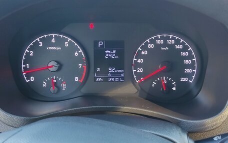 Hyundai Solaris II рестайлинг, 2017 год, 1 350 000 рублей, 10 фотография