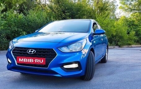 Hyundai Solaris II рестайлинг, 2017 год, 1 350 000 рублей, 2 фотография