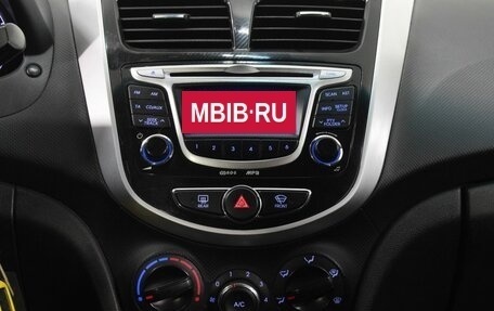 Hyundai Solaris II рестайлинг, 2011 год, 795 000 рублей, 15 фотография