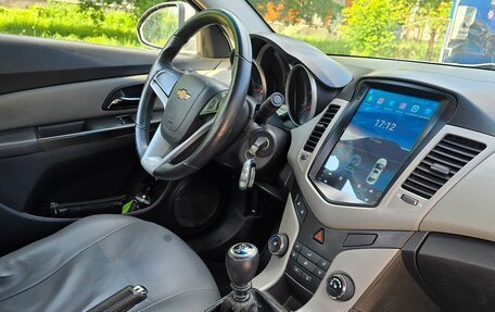 Chevrolet Cruze II, 2011 год, 750 000 рублей, 4 фотография