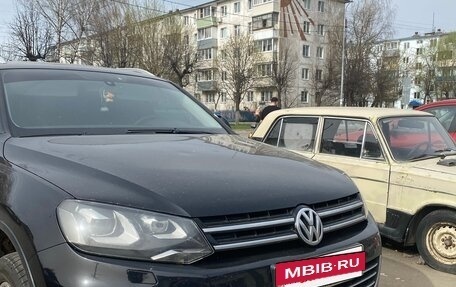 Volkswagen Touareg III, 2011 год, 1 900 000 рублей, 4 фотография