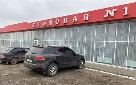 Volkswagen Touareg III, 2011 год, 1 900 000 рублей, 12 фотография