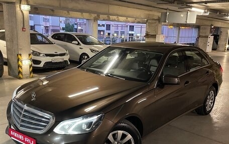 Mercedes-Benz E-Класс, 2014 год, 2 100 000 рублей, 3 фотография