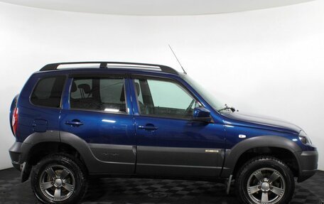 Chevrolet Niva I рестайлинг, 2017 год, 790 000 рублей, 4 фотография
