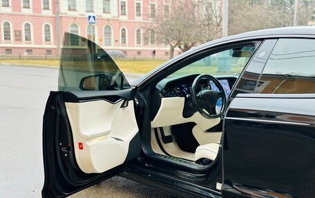 Tesla Model S I, 2018 год, 5 000 000 рублей, 10 фотография