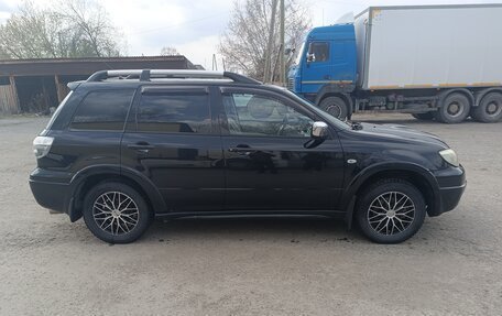 Mitsubishi Outlander III рестайлинг 3, 2005 год, 700 000 рублей, 6 фотография