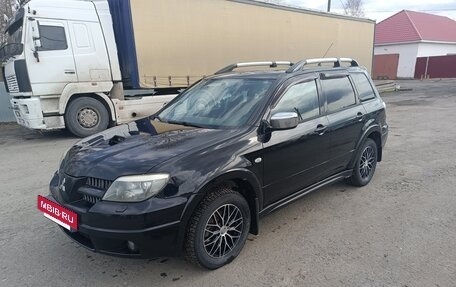 Mitsubishi Outlander III рестайлинг 3, 2005 год, 700 000 рублей, 2 фотография