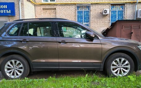 Volkswagen Tiguan II, 2020 год, 2 450 000 рублей, 4 фотография