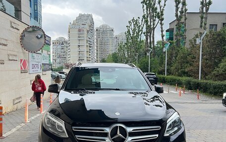 Mercedes-Benz GLE, 2016 год, 3 600 000 рублей, 2 фотография