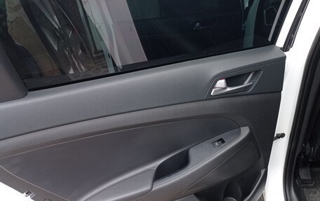 Hyundai Tucson III, 2016 год, 2 050 000 рублей, 12 фотография