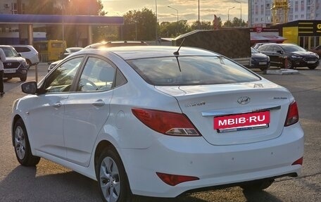 Hyundai Solaris II рестайлинг, 2015 год, 899 990 рублей, 3 фотография