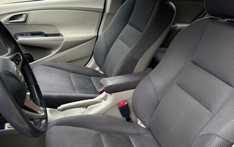 Honda Insight II рестайлинг, 2010 год, 865 000 рублей, 14 фотография