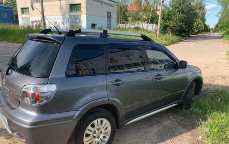 Mitsubishi Outlander III рестайлинг 3, 2006 год, 740 000 рублей, 5 фотография