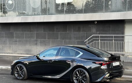 Lexus IS III, 2021 год, 5 350 000 рублей, 3 фотография