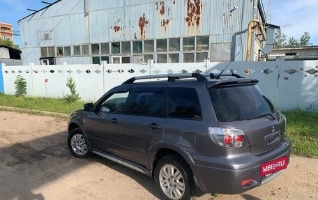 Mitsubishi Outlander III рестайлинг 3, 2006 год, 740 000 рублей, 7 фотография