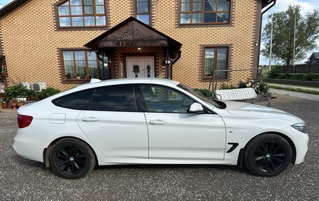 BMW 3 серия, 2018 год, 2 990 000 рублей, 3 фотография