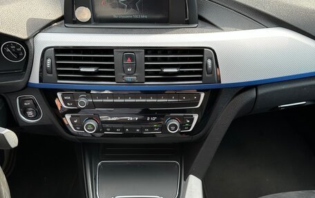 BMW 3 серия, 2018 год, 2 990 000 рублей, 10 фотография