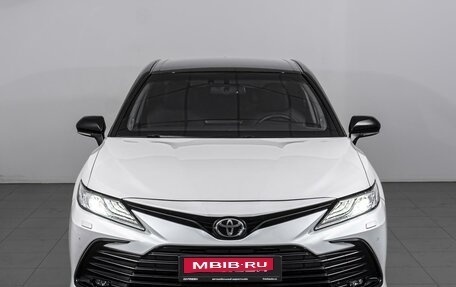 Toyota Camry, 2021 год, 3 380 000 рублей, 3 фотография