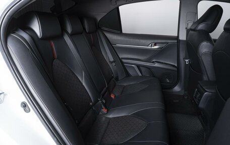 Toyota Camry, 2021 год, 3 380 000 рублей, 11 фотография