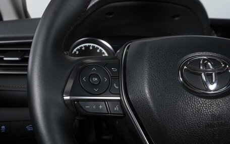 Toyota Camry, 2021 год, 3 380 000 рублей, 23 фотография