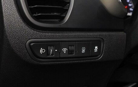 KIA Rio IV, 2021 год, 1 735 000 рублей, 15 фотография