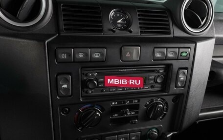 Land Rover Defender I, 2011 год, 5 249 000 рублей, 17 фотография