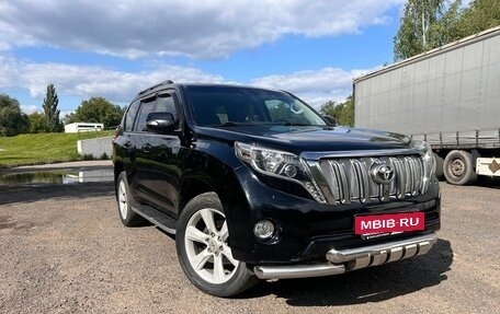 Toyota Land Cruiser Prado 150 рестайлинг 2, 2014 год, 3 100 000 рублей, 3 фотография