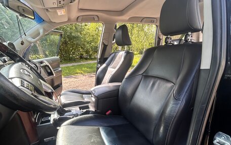 Toyota Land Cruiser Prado 150 рестайлинг 2, 2014 год, 3 100 000 рублей, 30 фотография