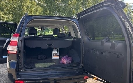 Toyota Land Cruiser Prado 150 рестайлинг 2, 2014 год, 3 100 000 рублей, 18 фотография