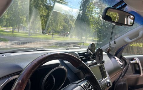 Toyota Land Cruiser Prado 150 рестайлинг 2, 2014 год, 3 100 000 рублей, 33 фотография