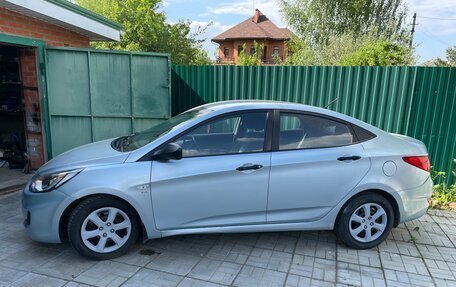 Hyundai Solaris II рестайлинг, 2012 год, 600 000 рублей, 3 фотография