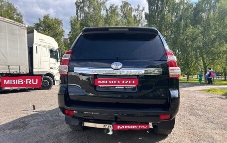Toyota Land Cruiser Prado 150 рестайлинг 2, 2014 год, 3 100 000 рублей, 7 фотография