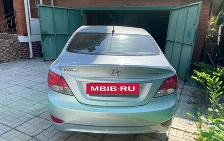 Hyundai Solaris II рестайлинг, 2012 год, 600 000 рублей, 2 фотография