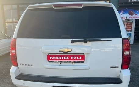 Chevrolet Tahoe III, 2012 год, 1 700 000 рублей, 2 фотография