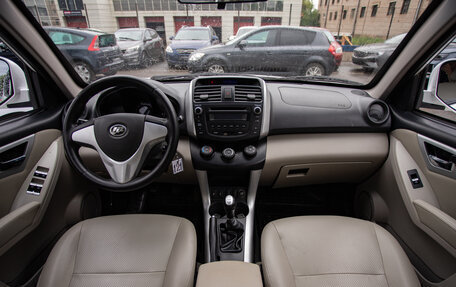 Lifan X60 I рестайлинг, 2013 год, 400 000 рублей, 14 фотография