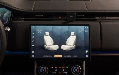 Land Rover Range Rover IV рестайлинг, 2022 год, 15 900 000 рублей, 11 фотография