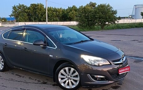 Opel Astra J, 2014 год, 1 000 000 рублей, 1 фотография