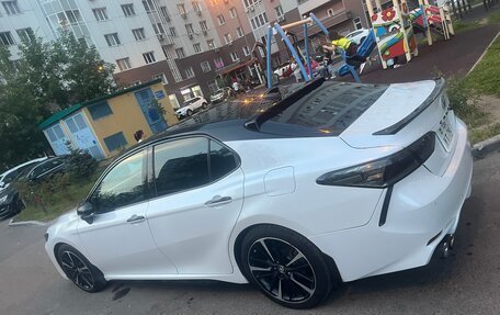Toyota Camry, 2019 год, 3 250 000 рублей, 2 фотография