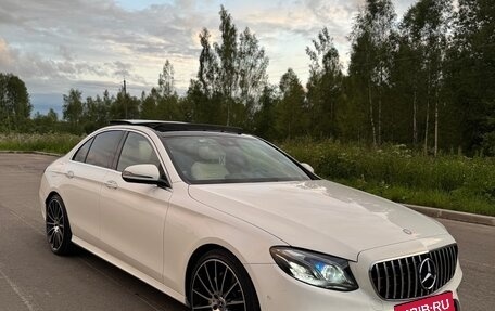 Mercedes-Benz E-Класс, 2016 год, 3 450 000 рублей, 5 фотография