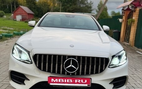 Mercedes-Benz E-Класс, 2016 год, 3 450 000 рублей, 10 фотография
