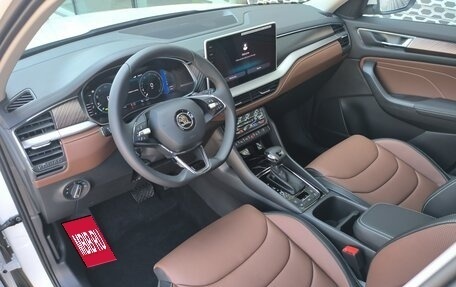 Skoda Kodiaq I, 2024 год, 4 390 000 рублей, 38 фотография