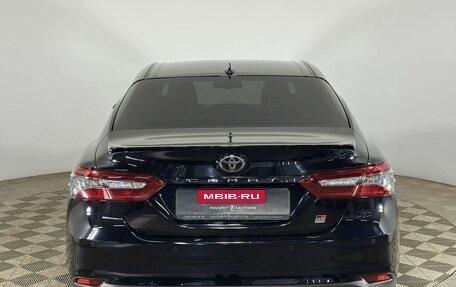 Toyota Camry, 2021 год, 2 850 000 рублей, 3 фотография