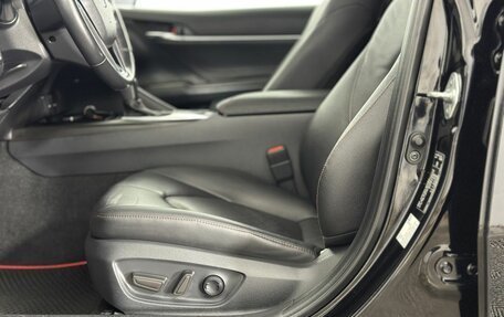 Toyota Camry, 2021 год, 2 850 000 рублей, 10 фотография