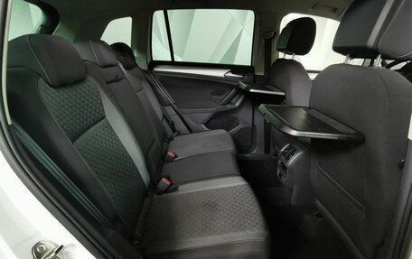 Volkswagen Tiguan II, 2017 год, 1 655 000 рублей, 12 фотография