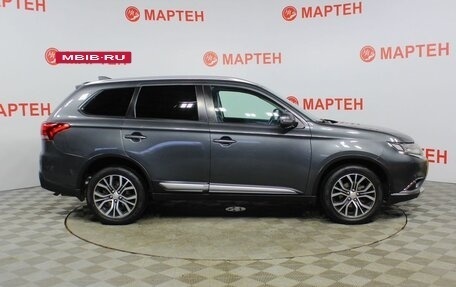 Mitsubishi Outlander III рестайлинг 3, 2017 год, 1 574 000 рублей, 4 фотография