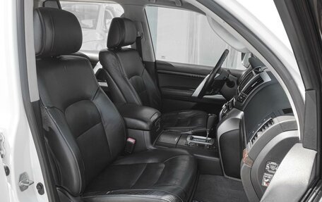 Toyota Land Cruiser 200, 2012 год, 3 200 000 рублей, 8 фотография