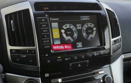Toyota Land Cruiser 200, 2012 год, 3 200 000 рублей, 14 фотография