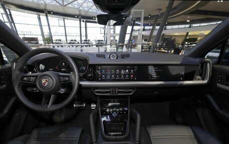 Porsche Cayenne III, 2024 год, 18 495 000 рублей, 6 фотография