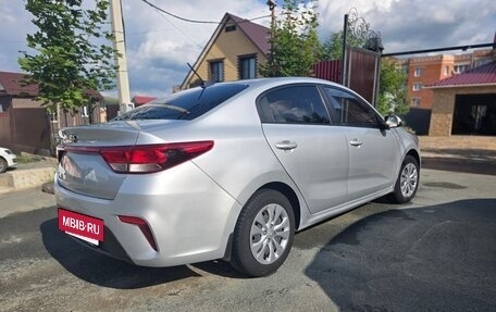 KIA Rio IV, 2017 год, 1 300 000 рублей, 12 фотография
