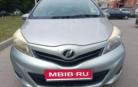 Toyota Vitz, 2012 год, 590 000 рублей, 13 фотография